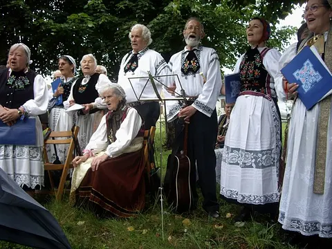 Kronenfest Kerz – Der sächsische Chor "Die Sälwerfäddem" aus Hermannstadt