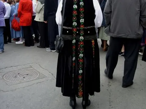Maifest 2010 – Sächsin aus Sächsisch-Reen in Tracht